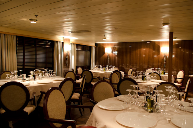 Gorgeous design and classy lighting typify this room, which I think is one of the most elegant on any Silversea ship. Photo © 2014 Aaron Saunders